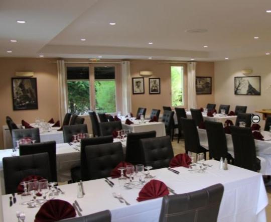 Logis Lhotel Restaurant Antony Verrieres Le Buisson Масси Экстерьер фото